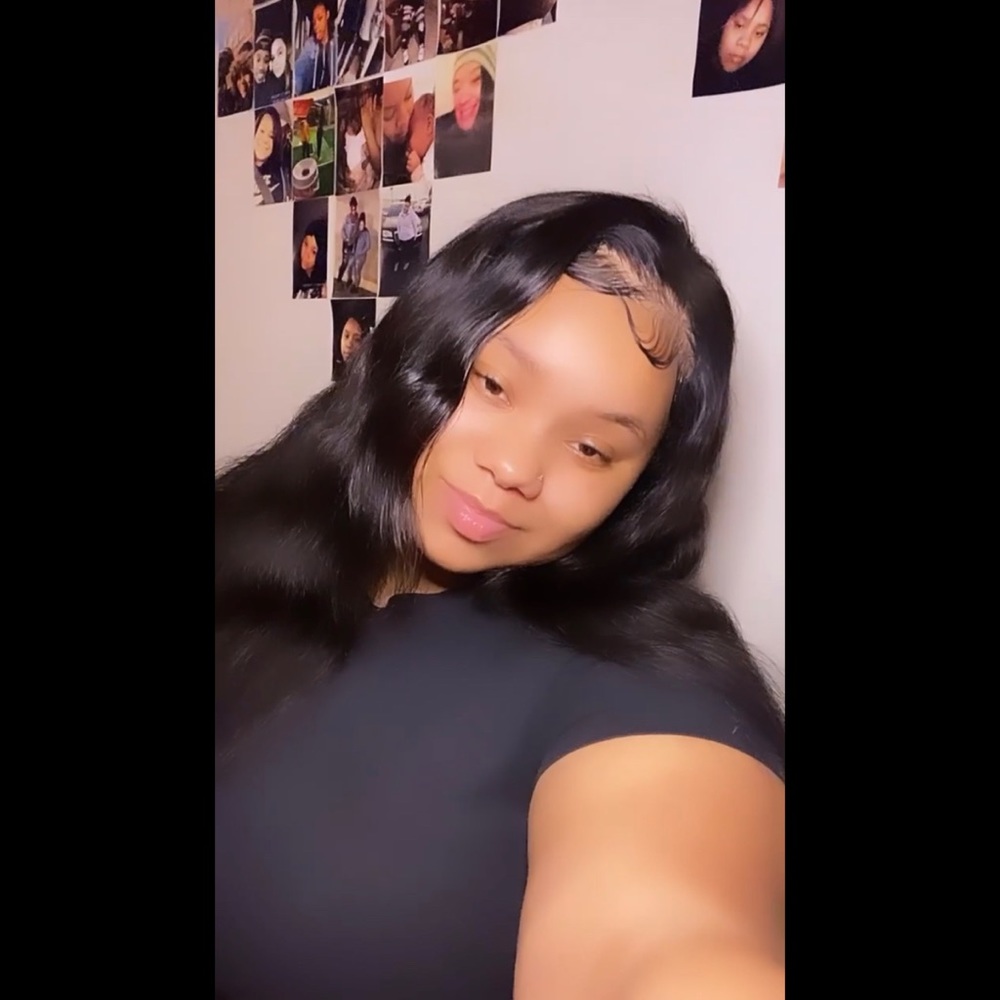 Meet your Posher, Dejah